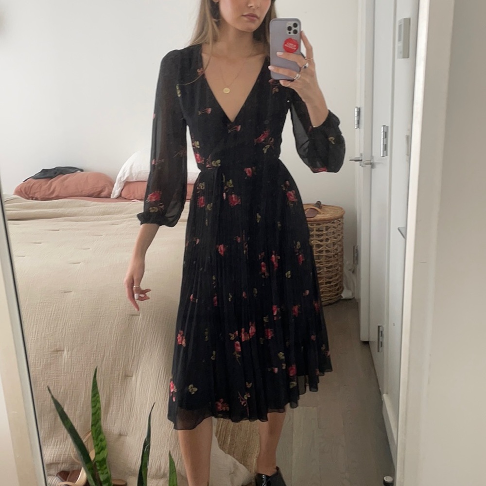 Aritzia Wilfred floral wrap dress